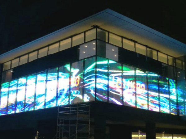 Crystal film screen-commercial window application that is eye-catching and gold-absorbing